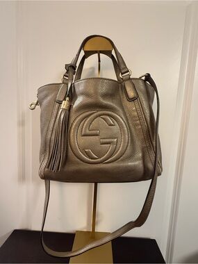 Gucci Soho Leather Tote Bag in Metallic Dark Silver
